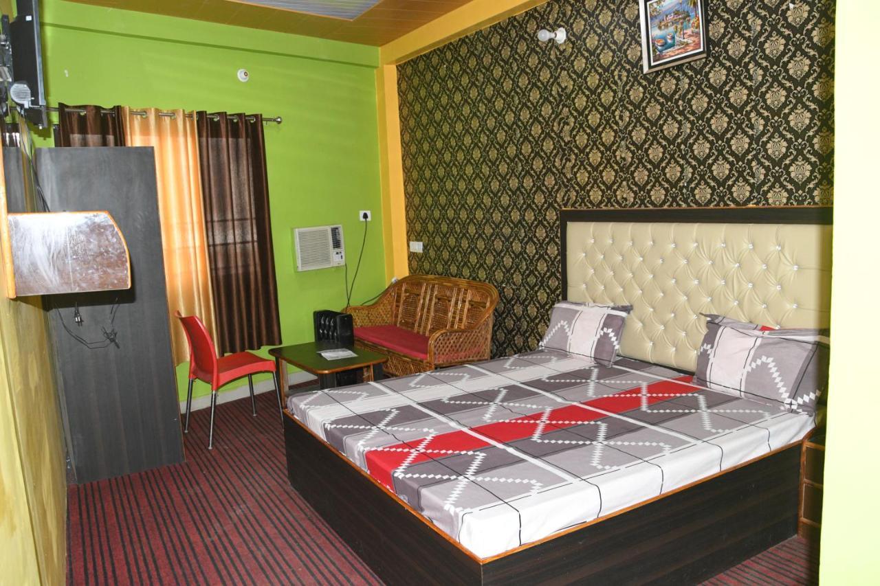 Hotel Mountain View And Rooftop Restaurant Pithoragarh Luaran gambar